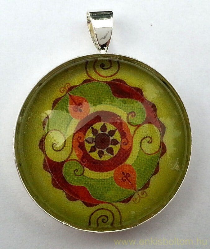 Sorskerék mandala medálon