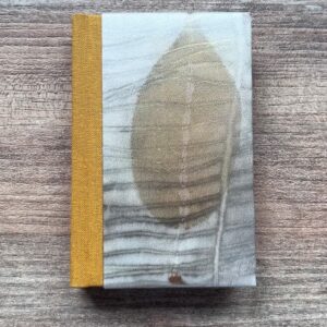 Növényi nyomatos notesz, szaténselyemmel, mini